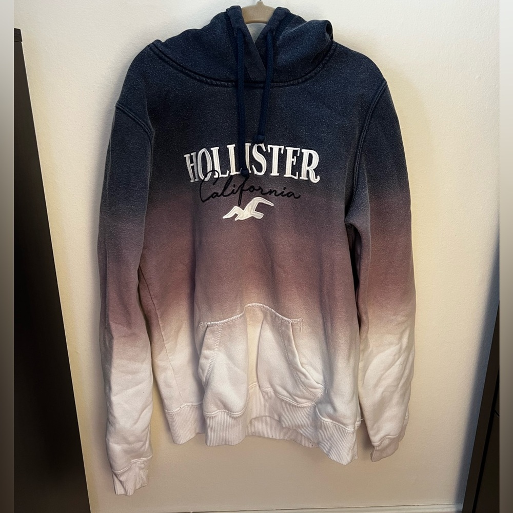 Hollister Ombré Blue/Purple/White Sweatshirt